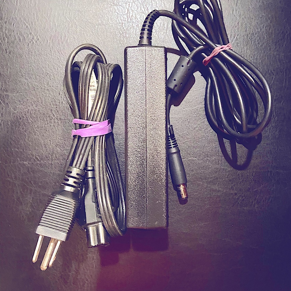 🔌HP OEM 19V AC Adapter Power Supply 384021-001